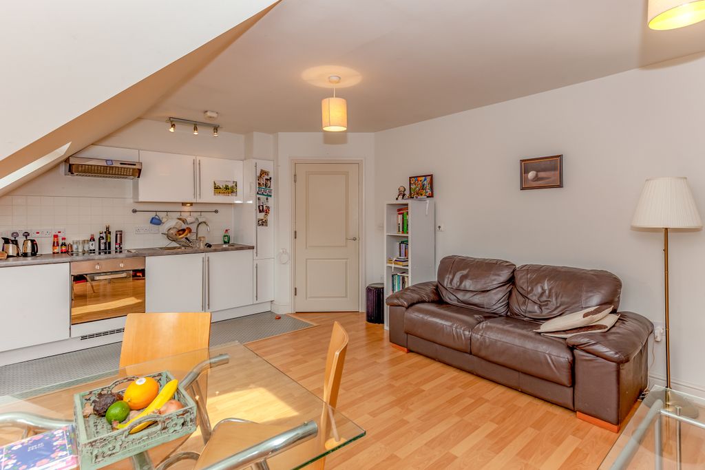 Property photo 3 of 7 100431