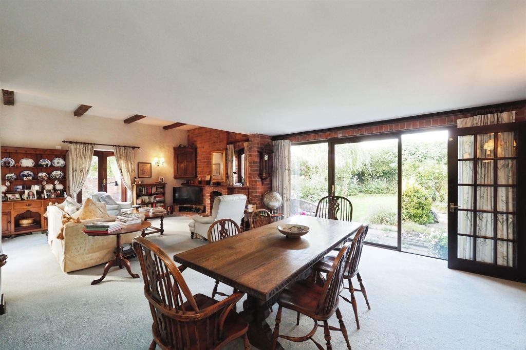 Property photo 3 of 18