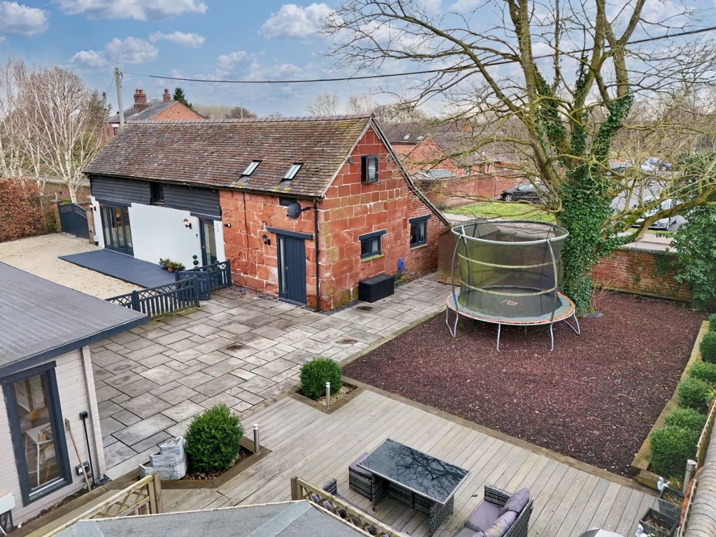 Property photo 1 of 34 3973760