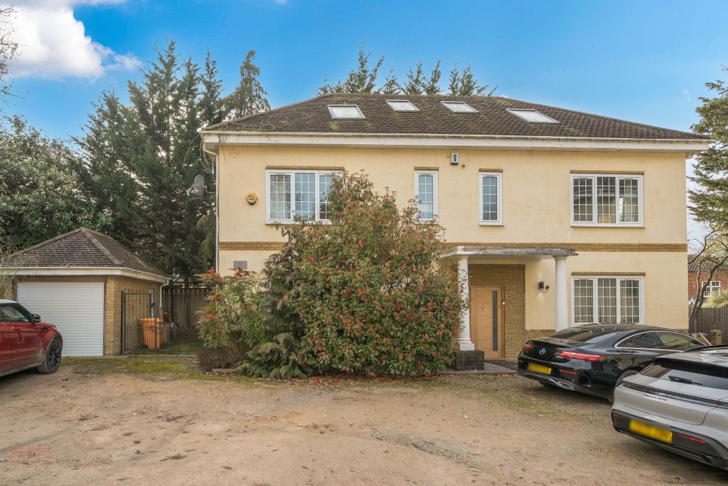 Property photo 1 of 20