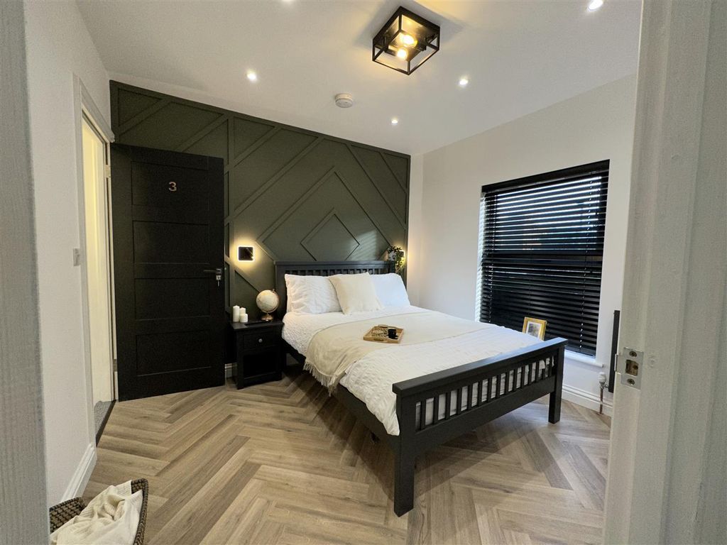 Property photo 1 of 13 Bedroom   Landscape   2022.Jpg