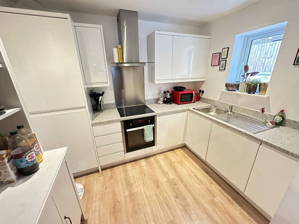 Property photo 3 of 5 3338493