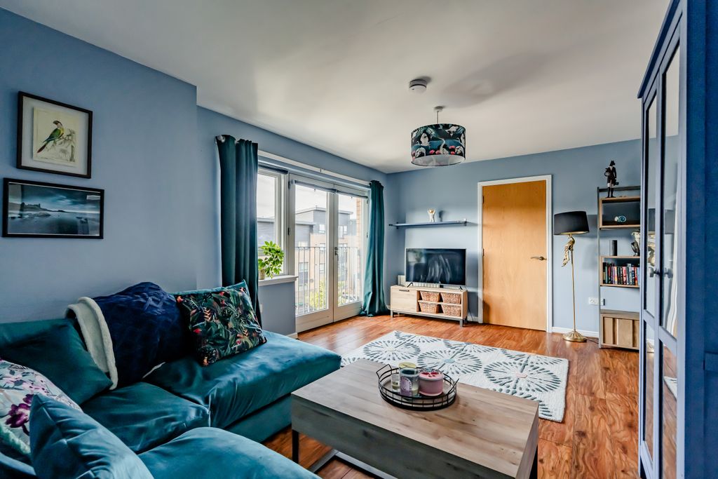 Property photo 2 of 17 Property Image 3