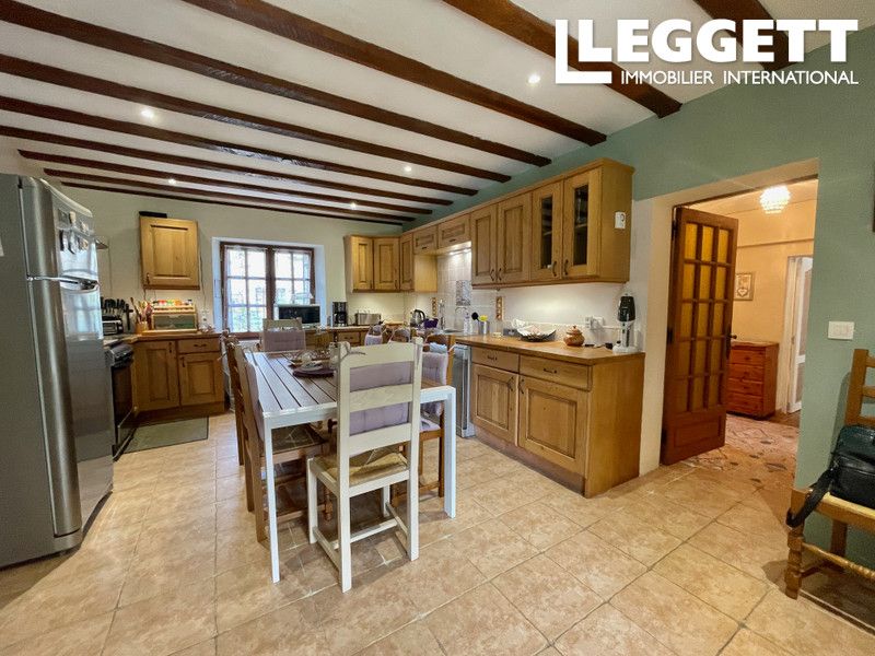 Property photo 3 of 10