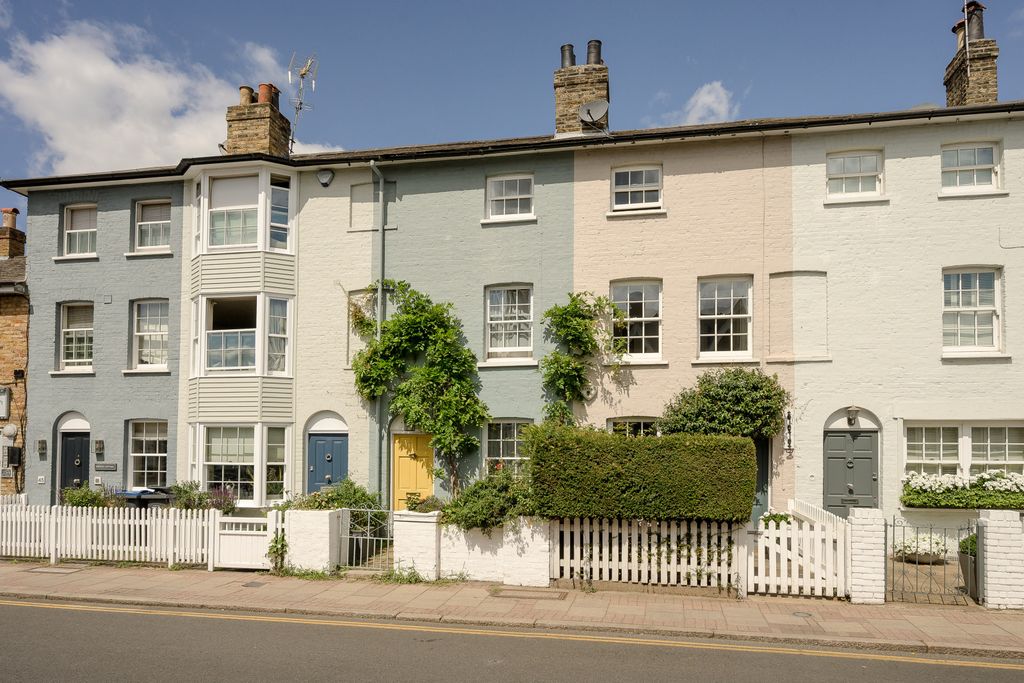 Property photo 2 of 18 Picture No. 31