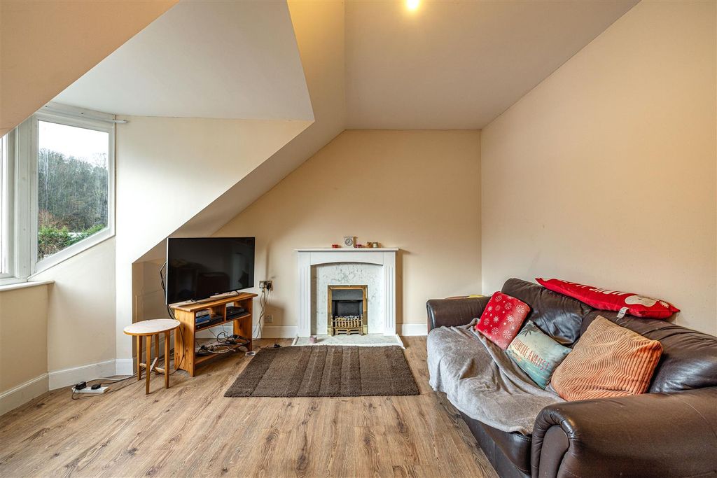 Property photo 3 of 15 45 Wilderhaugh Galashiels 10.Jpg