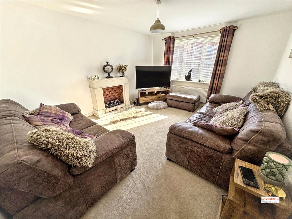 Property photo 3 of 32 Picture No. 07