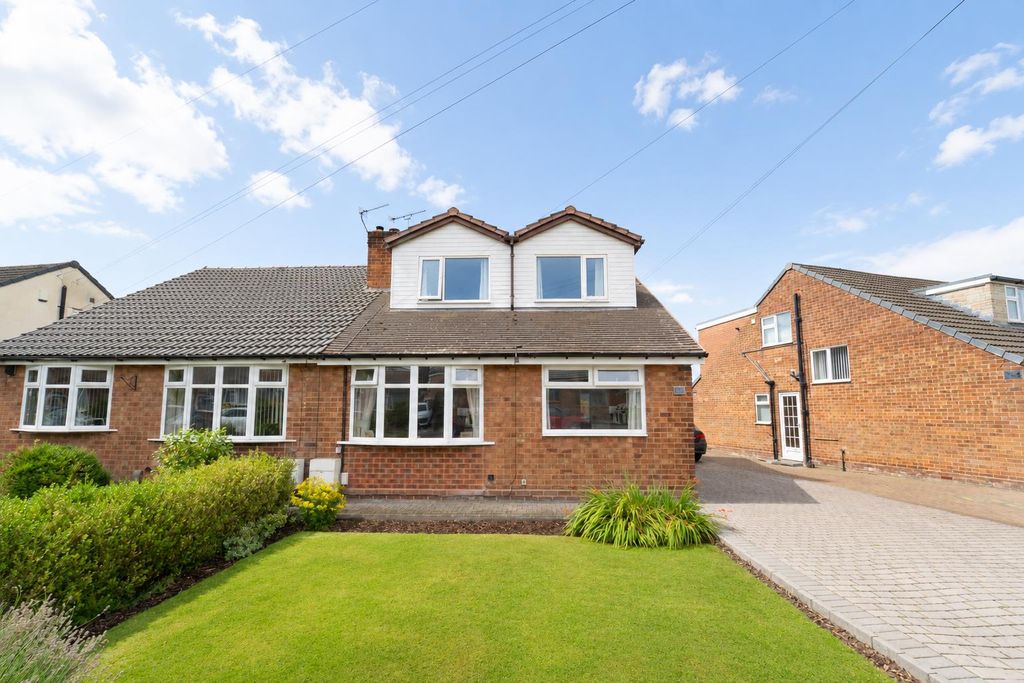 Property photo 1 of 28