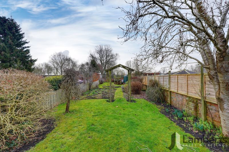 Property photo 3 of 22 Garden
