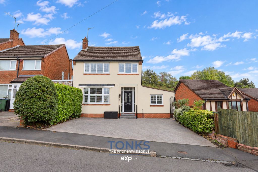Property photo 1 of 30