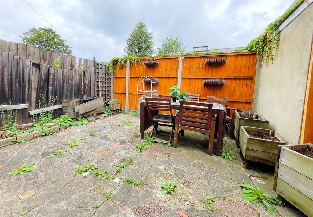 Property photo 3 of 14 Grdt.Jpg