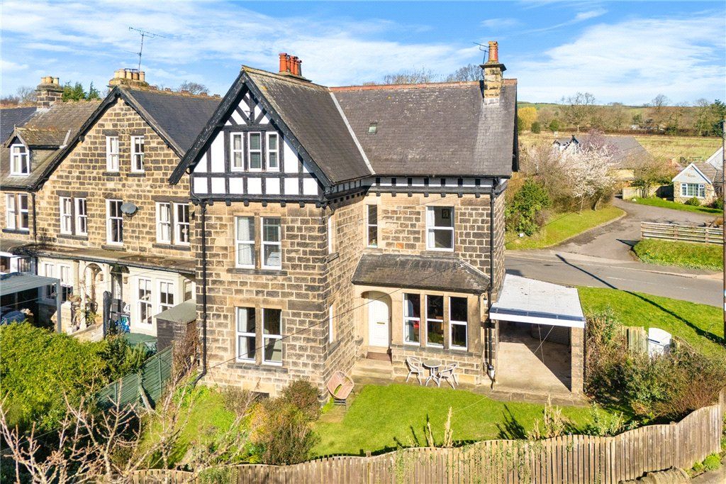 Property photo 1 of 12 Front