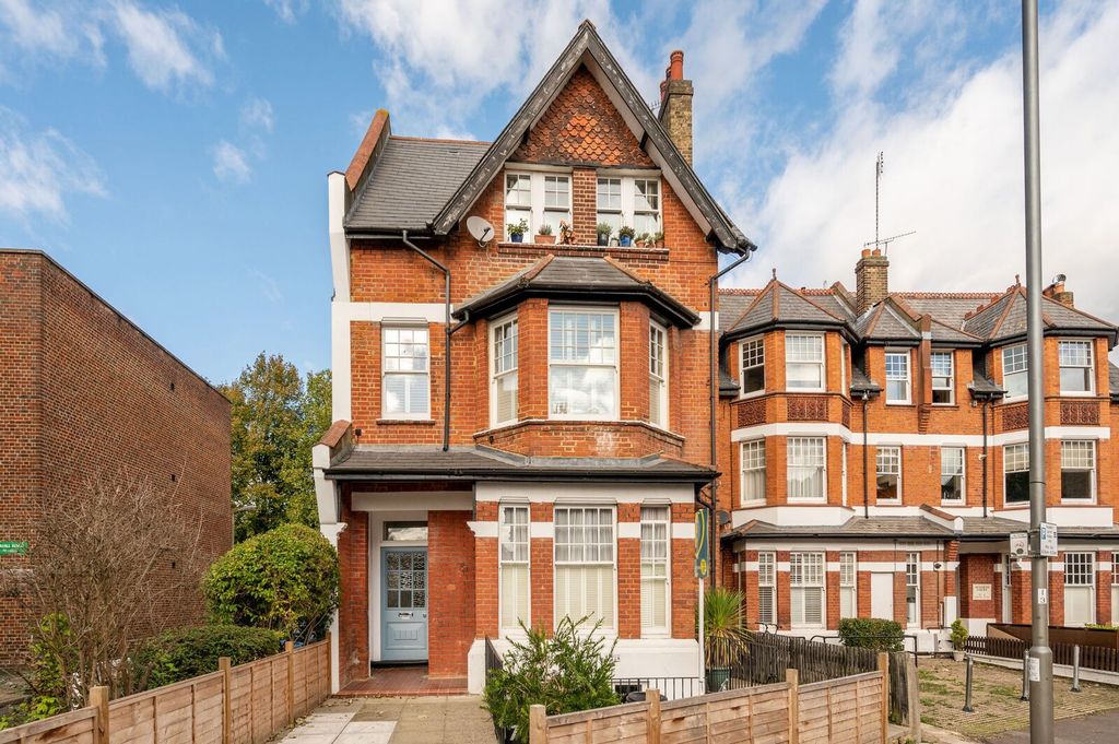 Property photo 1 of 7