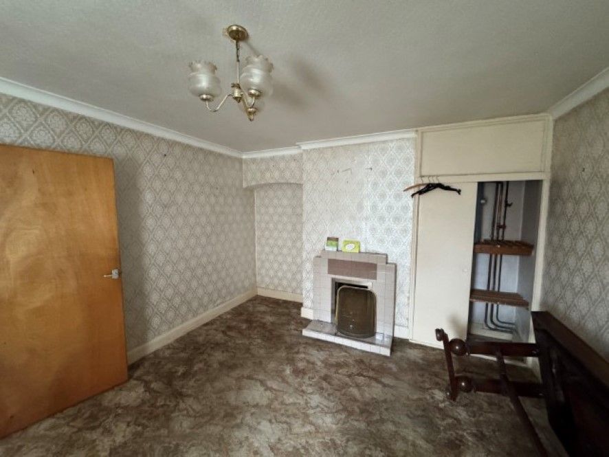Property photo 3 of 9