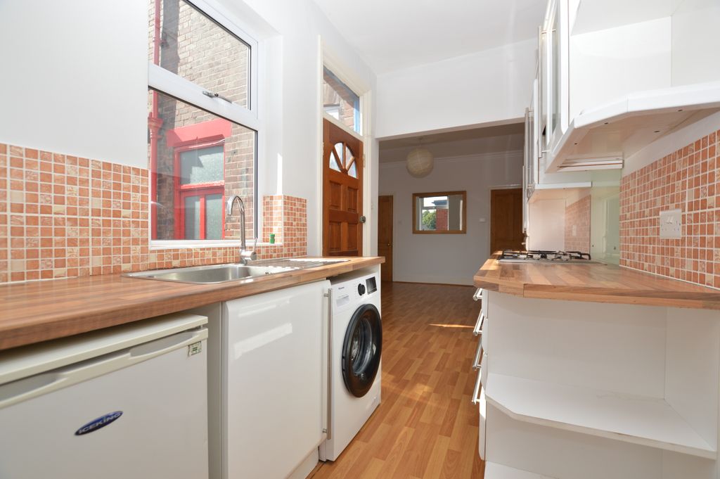 Property photo 3 of 20