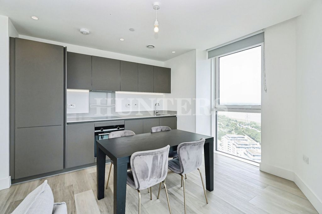 Property photo 3 of 27 Pbox-Img.Jpg