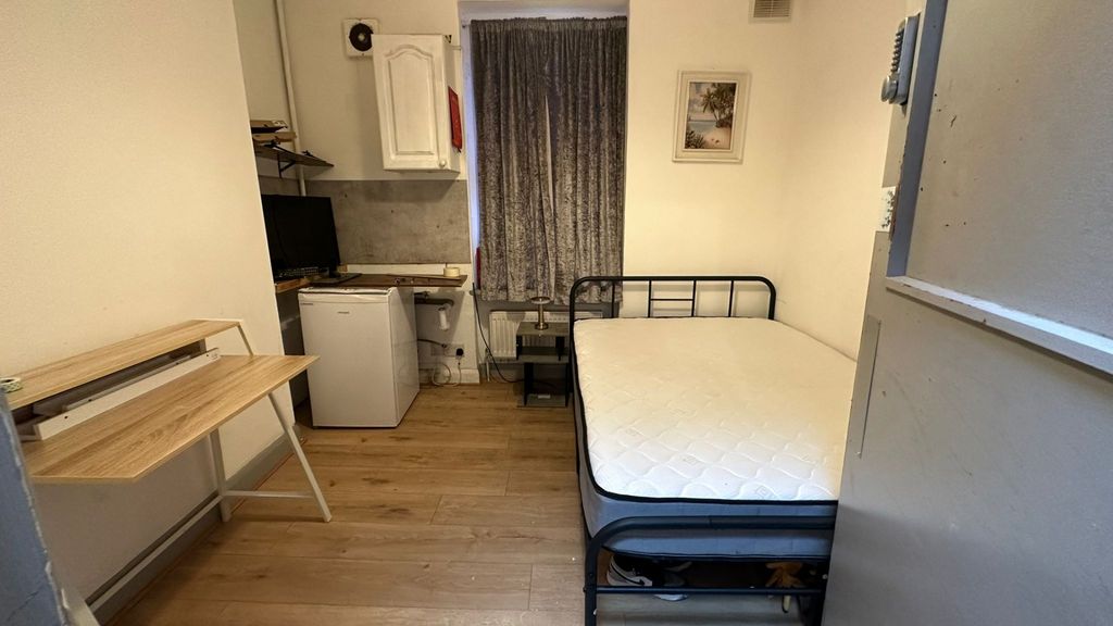 Property photo 2 of 3 Photo 3