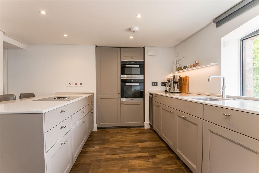 Additional image 16 of 2 bed flat for saleSouthernhay East, Exeter EX1