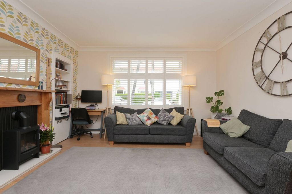 Property photo 3 of 30