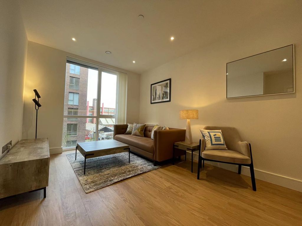 Property photo 2 of 11