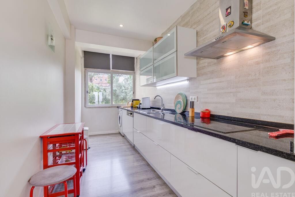 Property photo 1 of 35