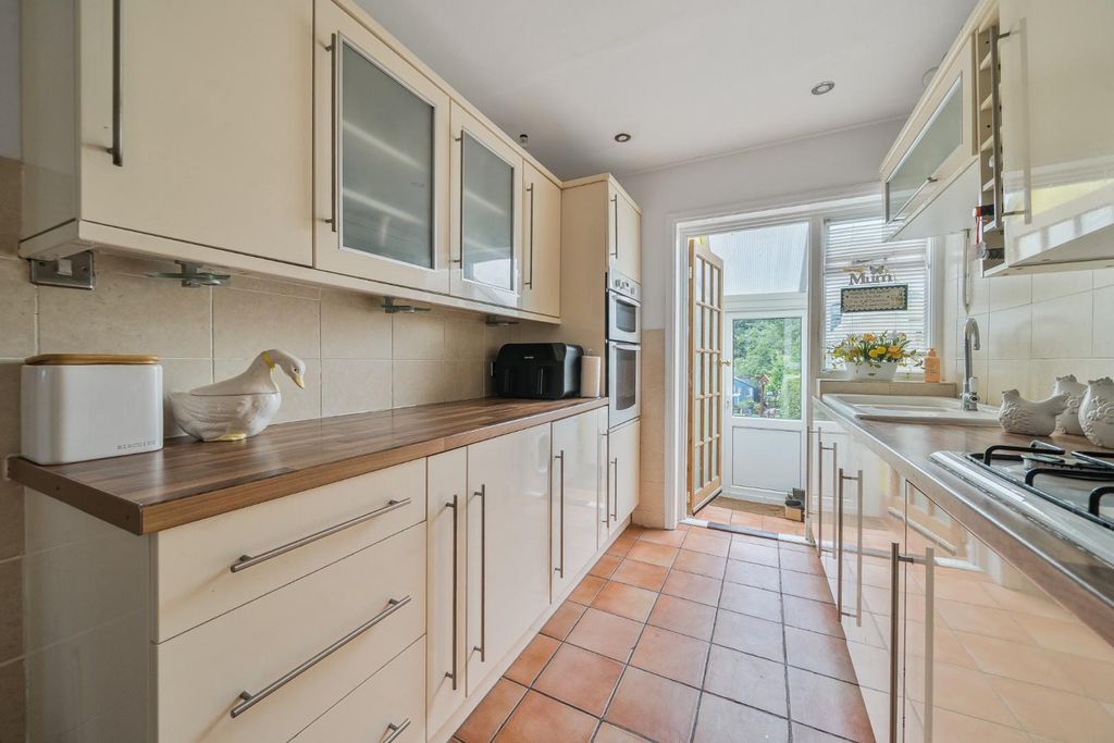 Property photo 2 of 17 1466772-6-6A2c1Bcc96668.Jpg