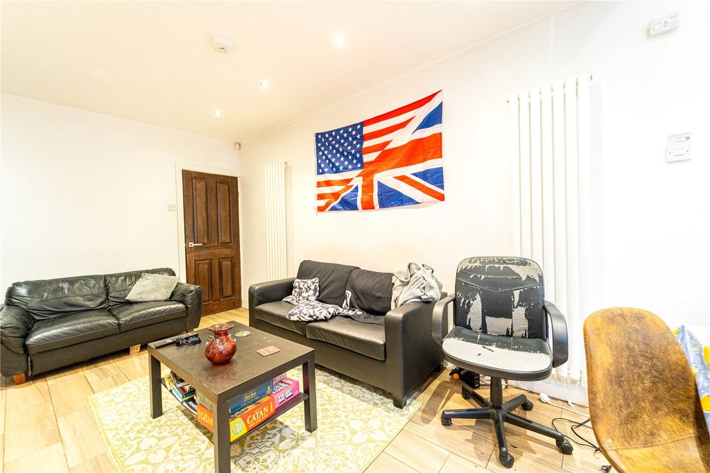 Property photo 3 of 16 Picture No. 09