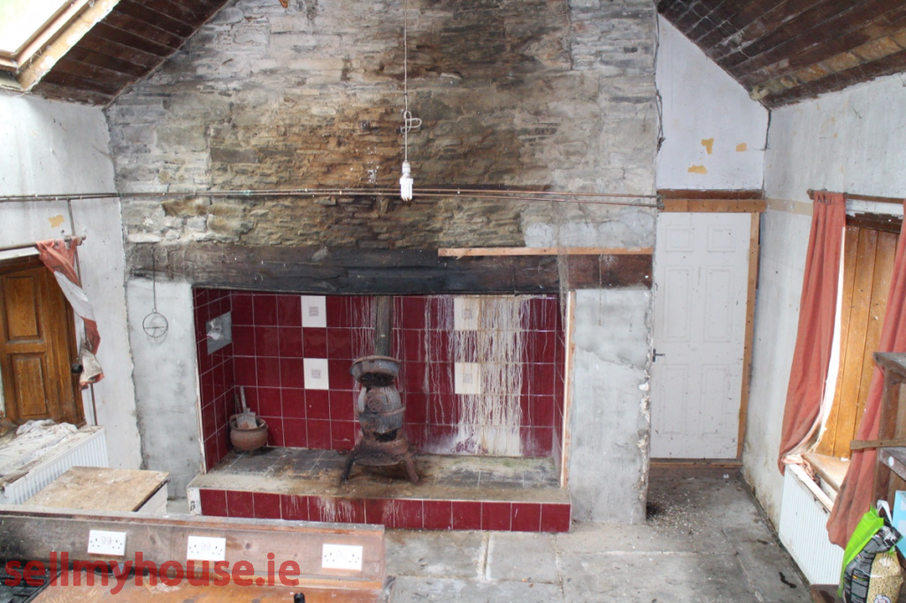 Property photo 2 of 3