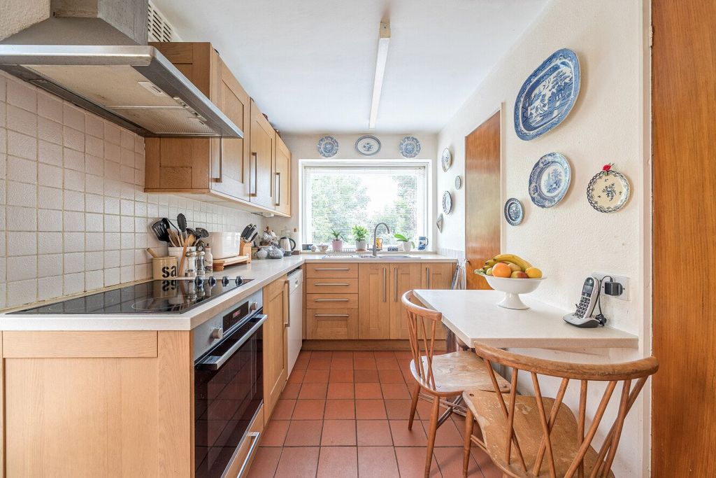 Property photo 3 of 32 Picture No. 13