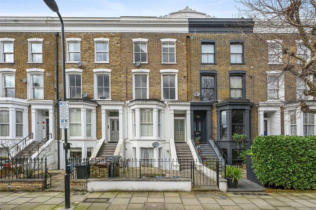 Property photo 2 of 17 External