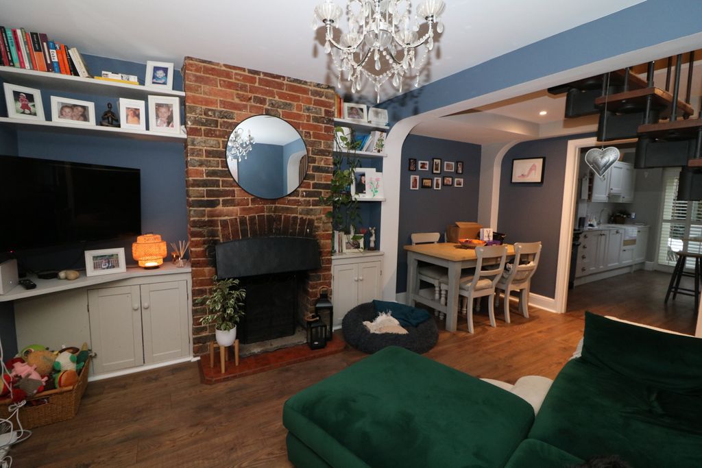 Property photo 3 of 11 Img_0525