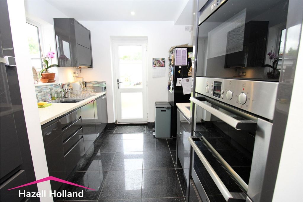 Property photo 1 of 15 Untitled Design (13).Jpg