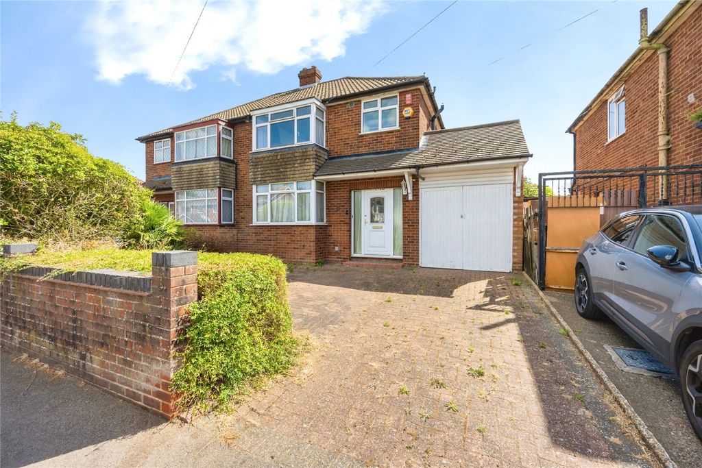 Property photo 1 of 16 Picture No. 24