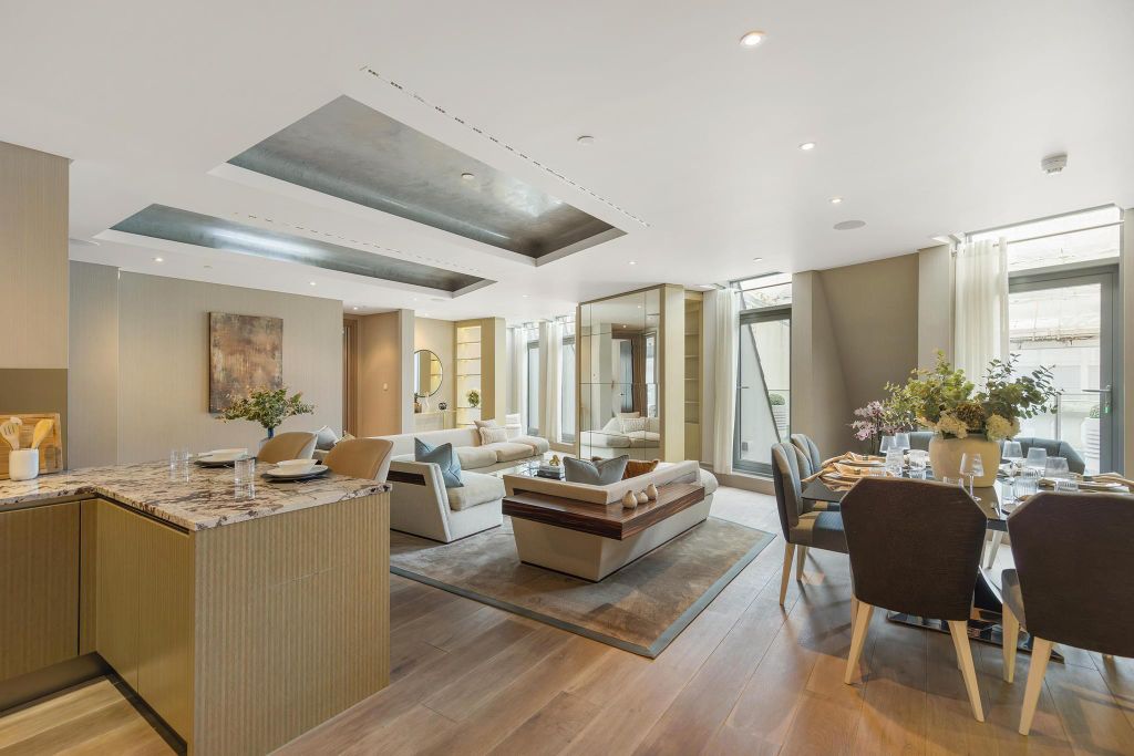 Property photo 1 of 17 Image