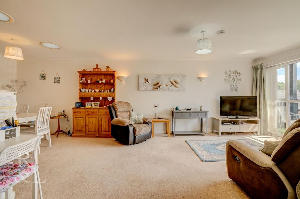 Property photo 2 of 17 B (3).Jpg