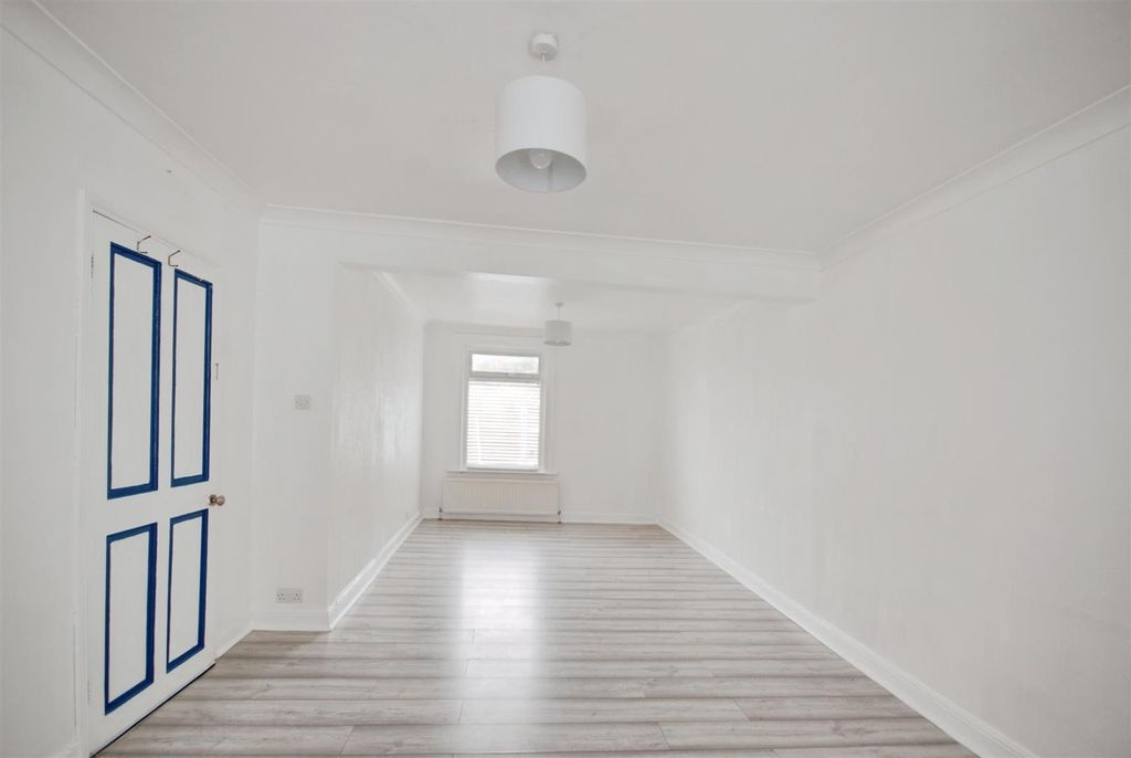 Property photo 3 of 10 1B722A06-Dsc_0007-Dsc_0009.Jpg