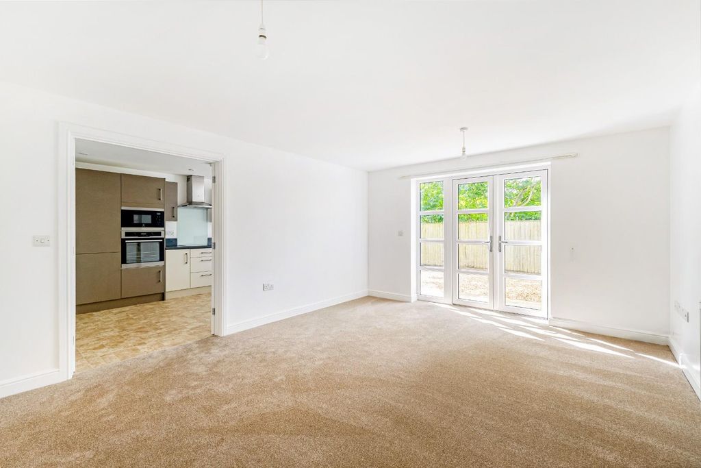 Property photo 2 of 20 Reception Room