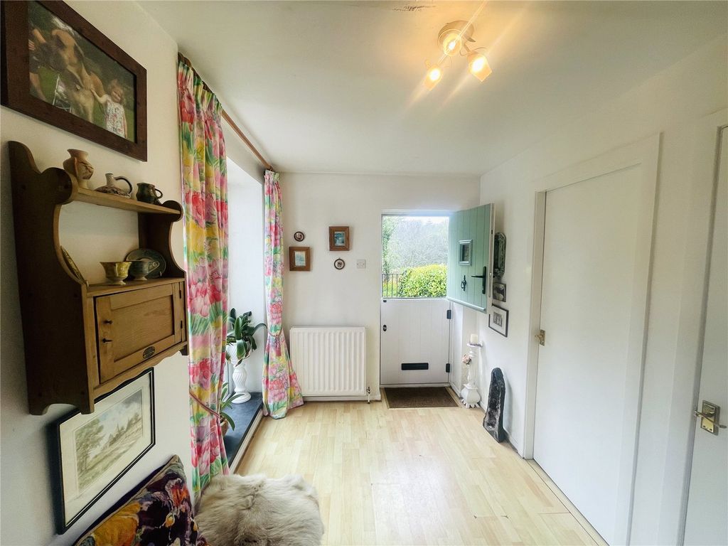 Property photo 2 of 33 Picture No. 41