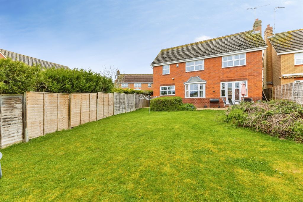 Property photo 2 of 19