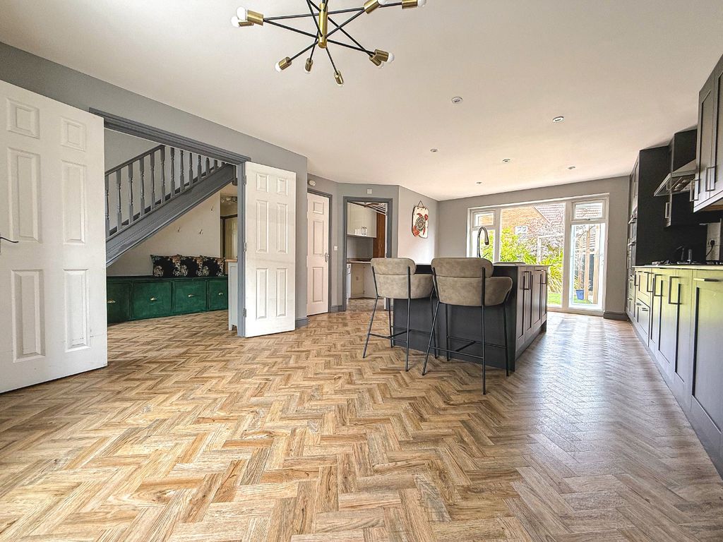 Property photo 3 of 38 5091527