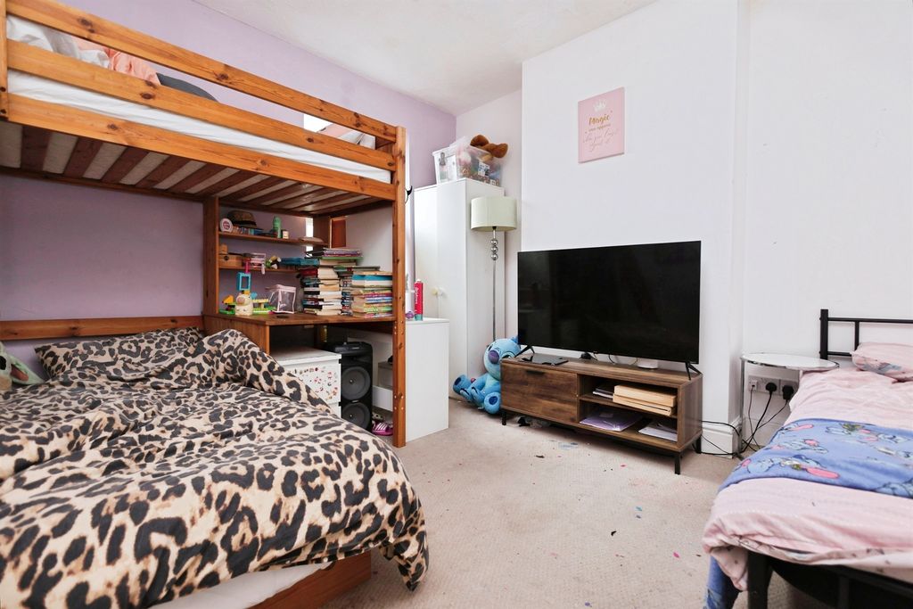 Property photo 1 of 1