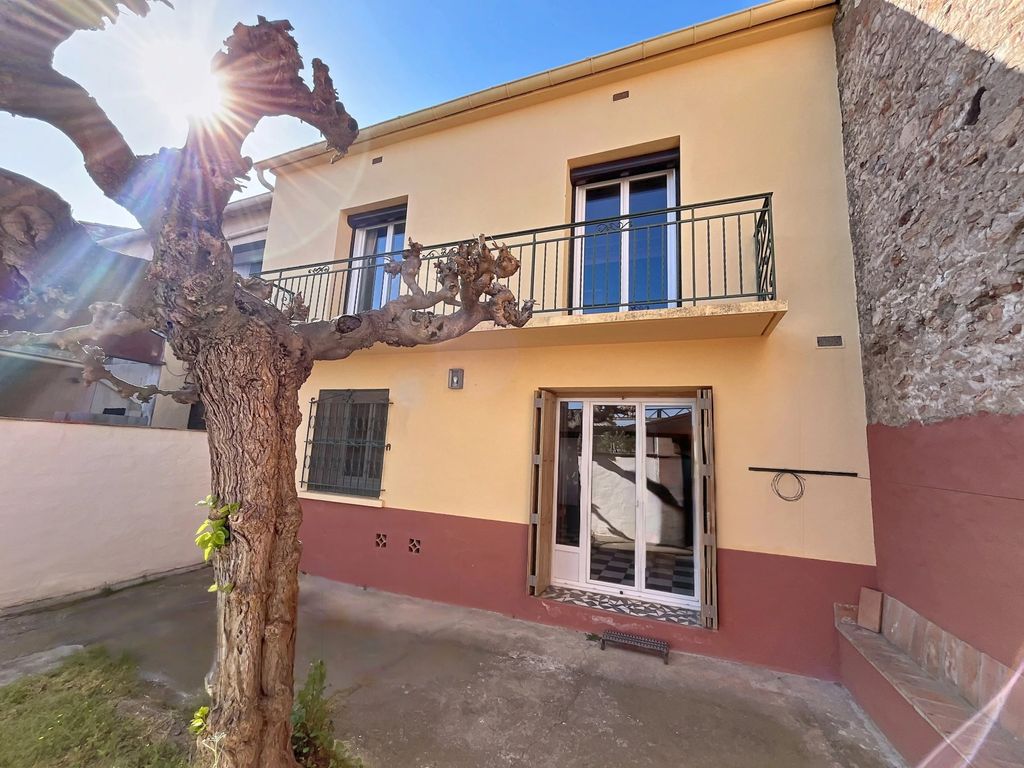 Property photo 1 of 15 Main Exterior View