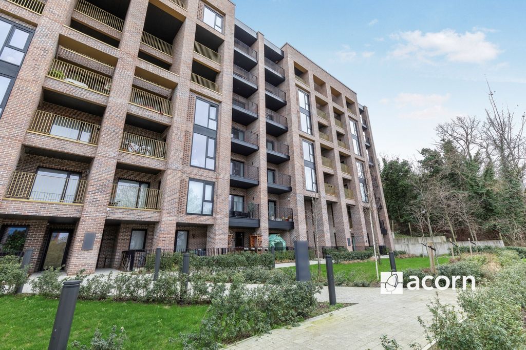 Property photo 1 of 10 External