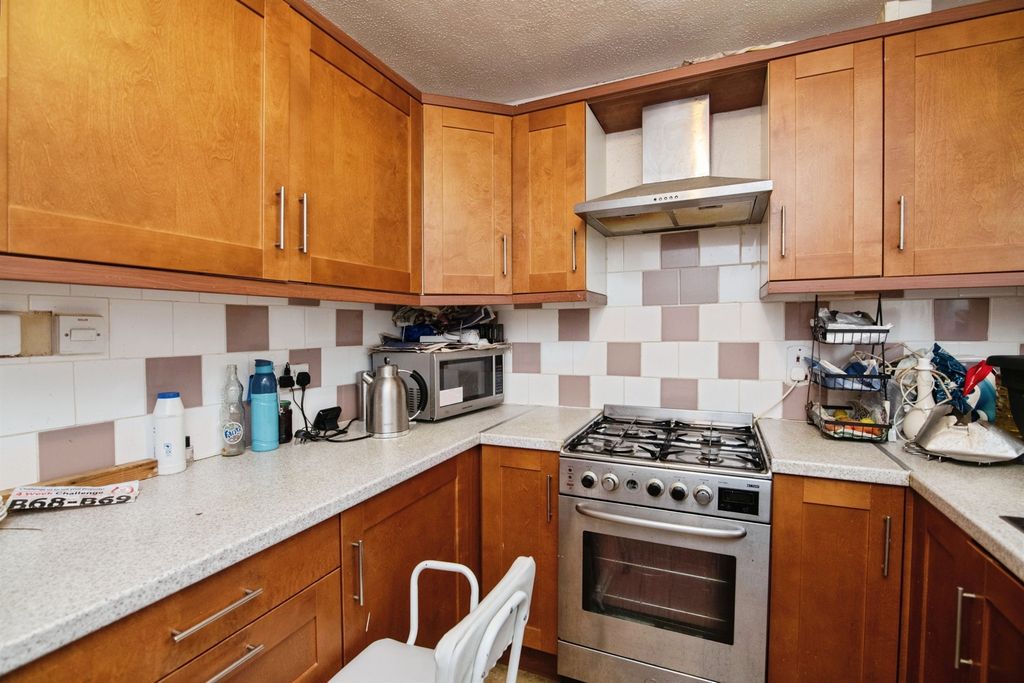 Property photo 3 of 10