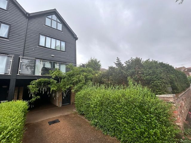 Property photo 1 of 15 Image