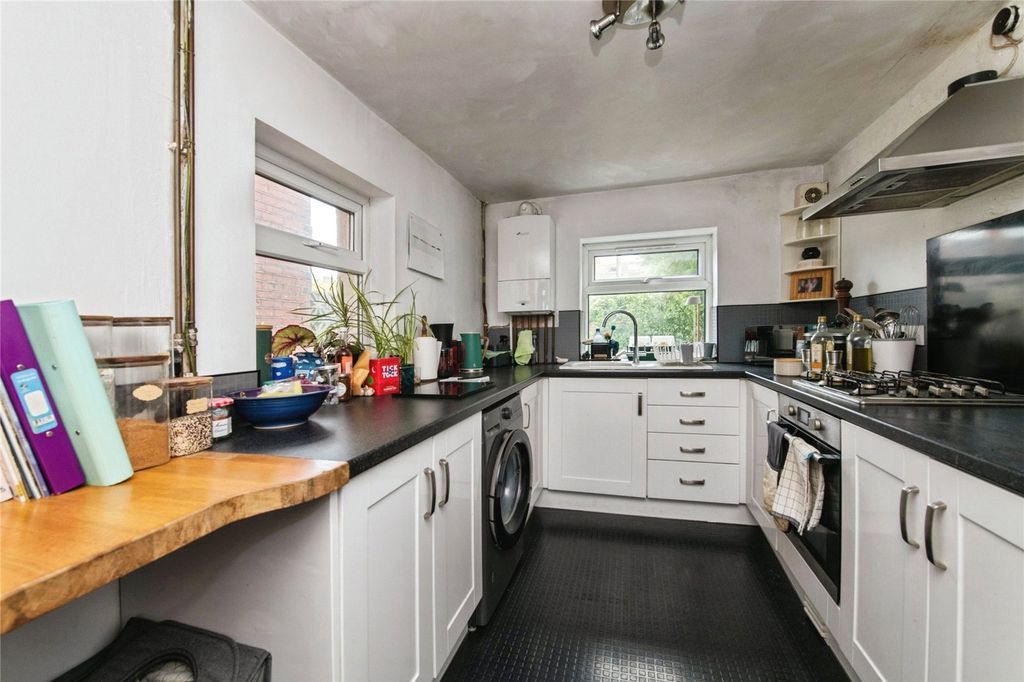 Property photo 3 of 13 Picture No. 06