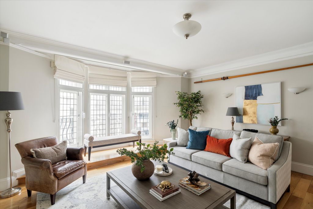 Property photo 2 of 28 Image