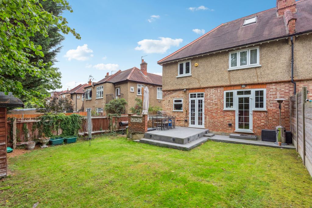 Property photo 2 of 12