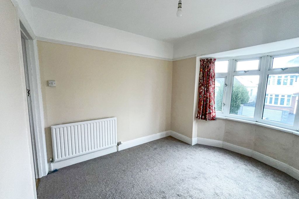 Property photo 2 of 14 18 Kingshurst Drive, Paignton, Devon Tq3 2Lt