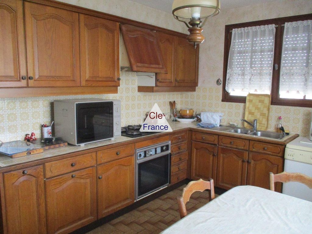 Property photo 3 of 5